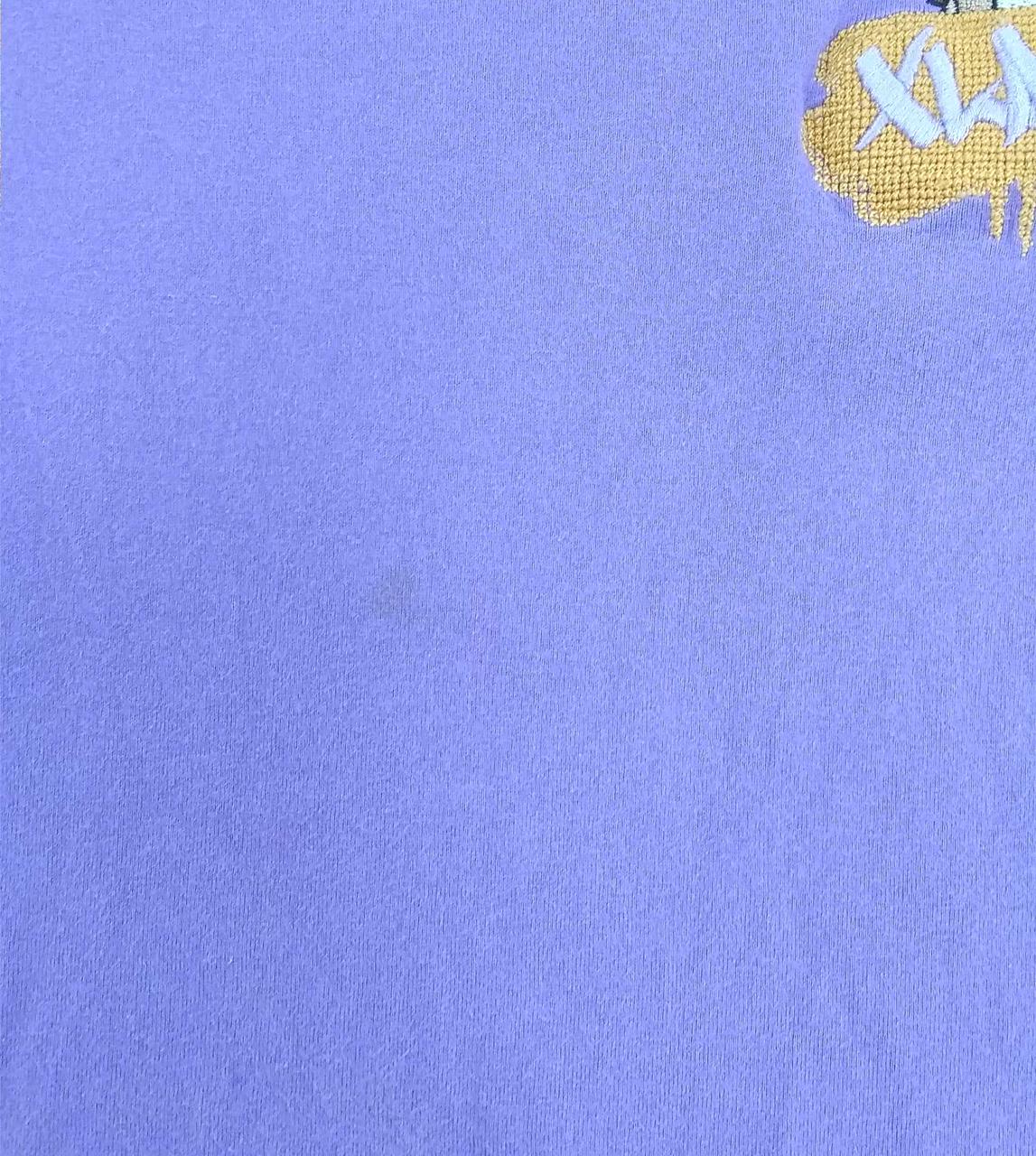 真ん中辺りに汚れあります。