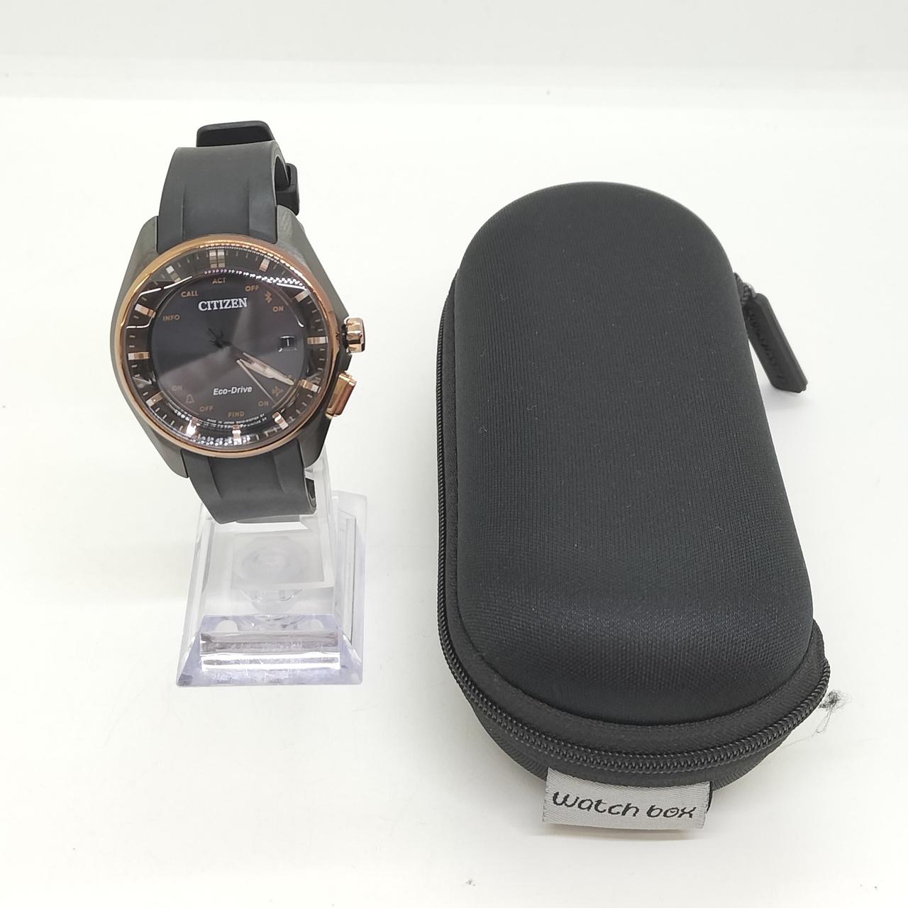 ケース付いてます。