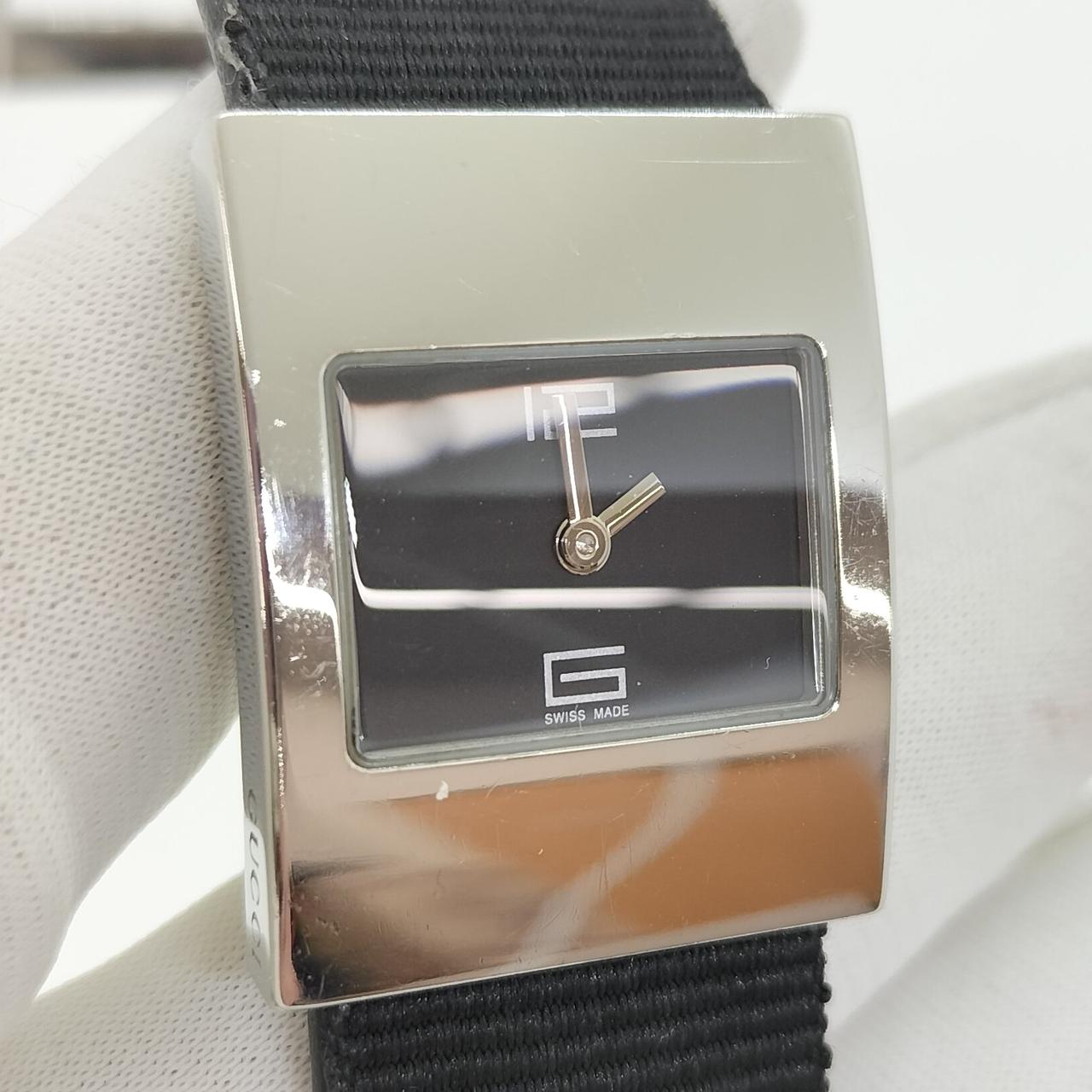 ガラス周りもキズあります。