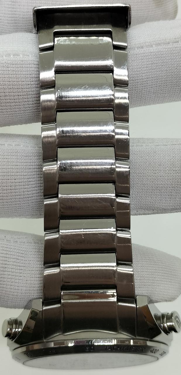 使用に伴うキズがあります。