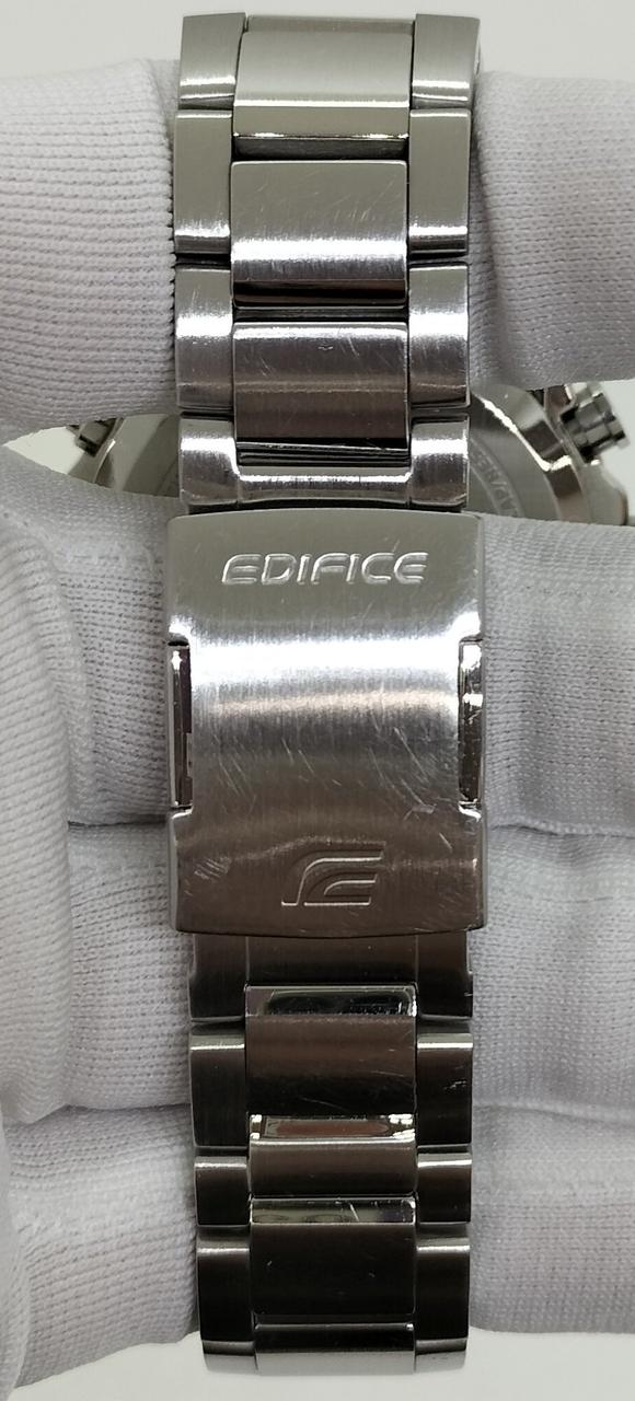 ベルト部分キズあります。