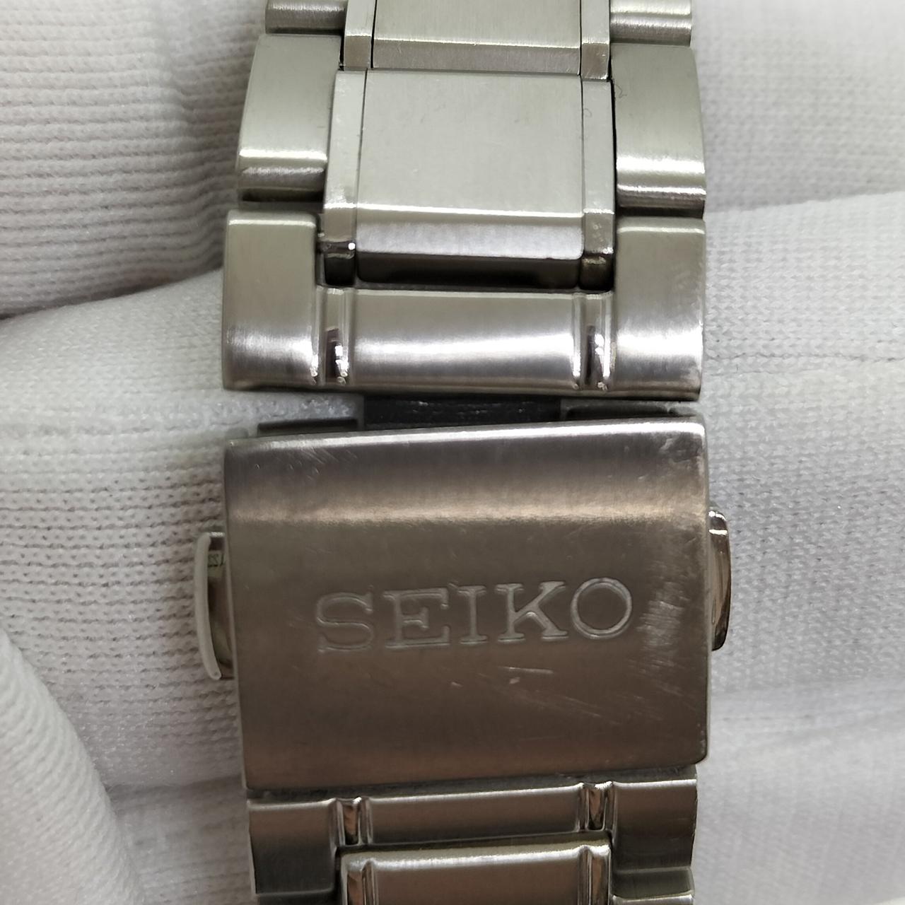 バックル部分、変形しています。