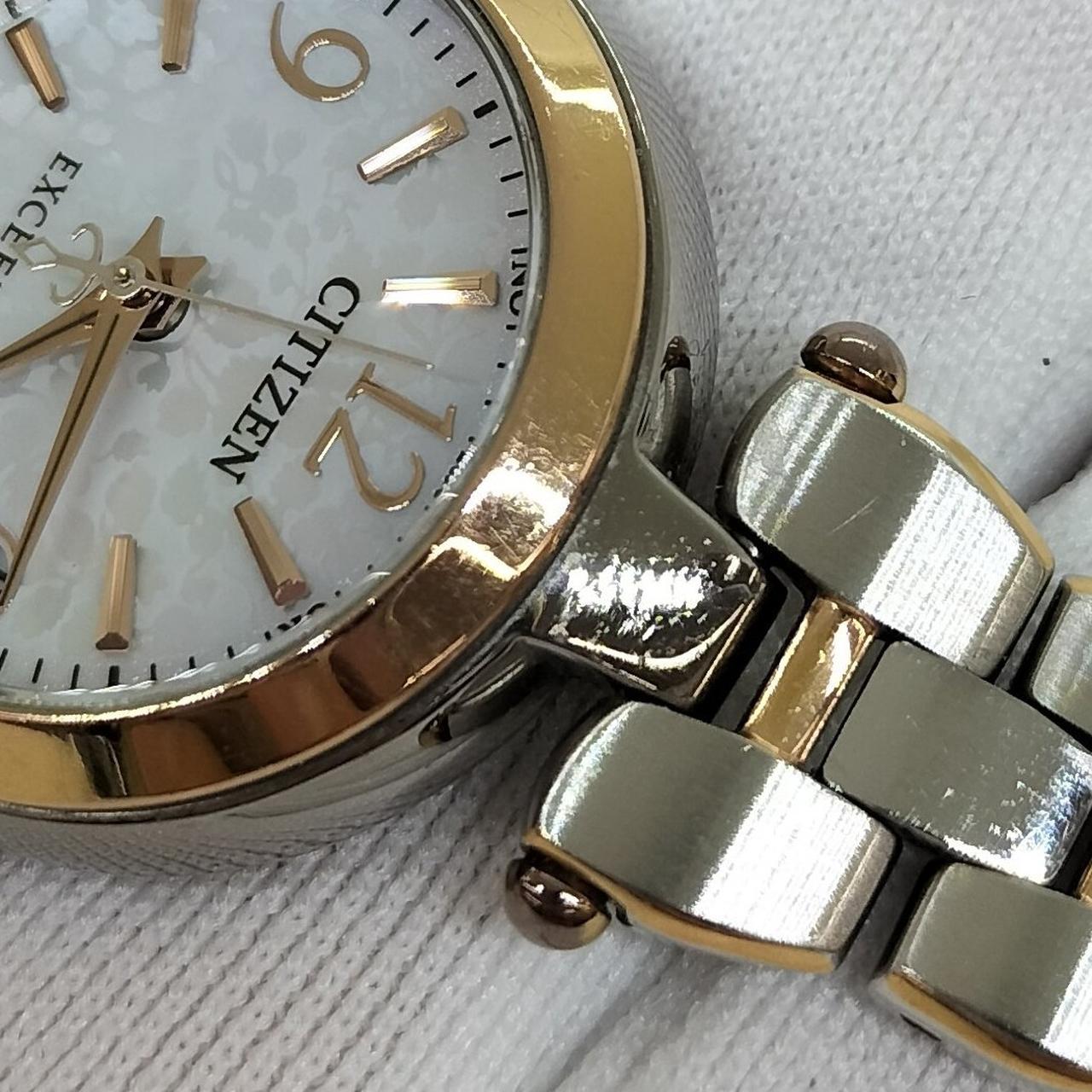 ガラス周りに傷あります。