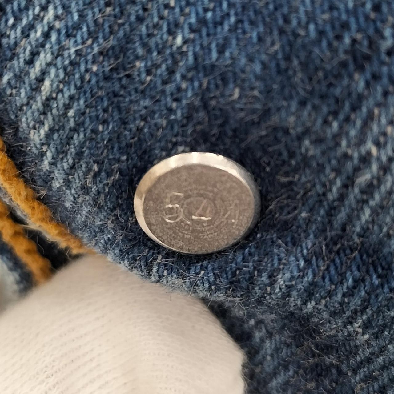 見づらいですが、544工場の刻印あり。