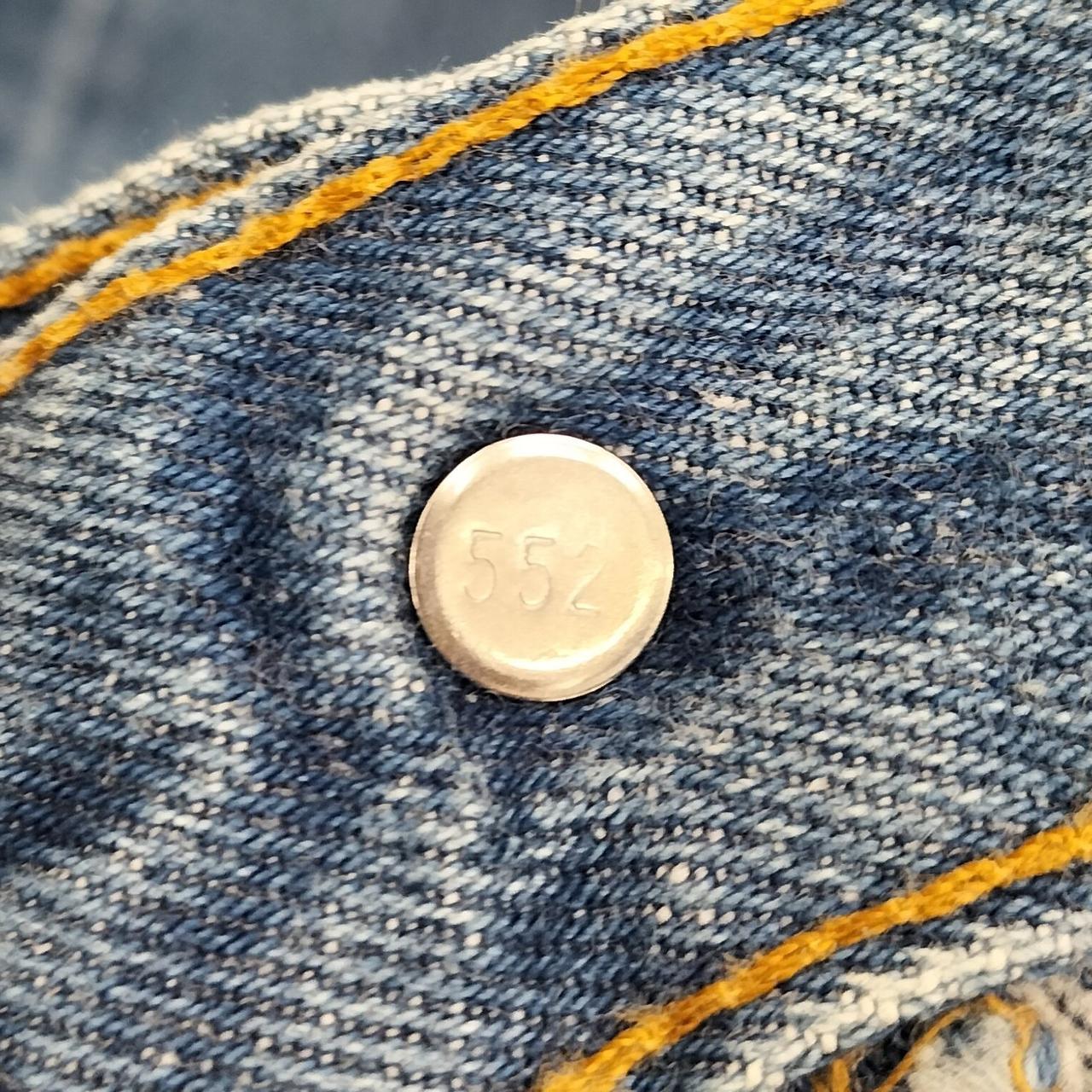 552番工場の刻印あり。