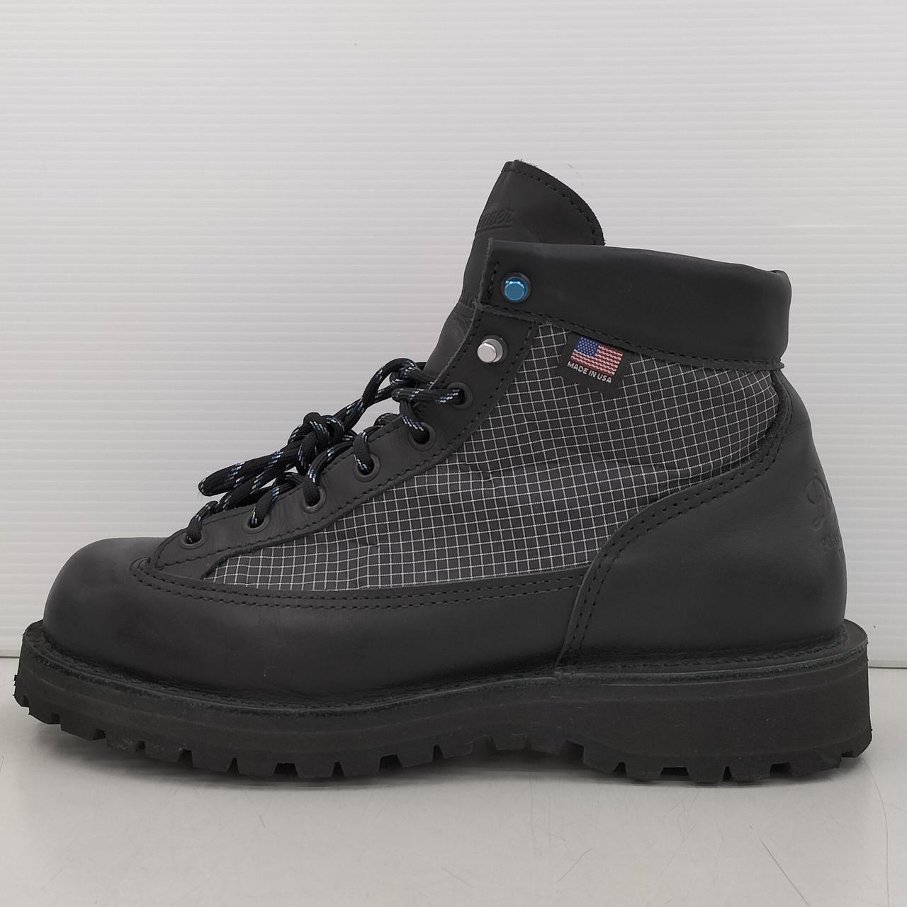 左足外側です。