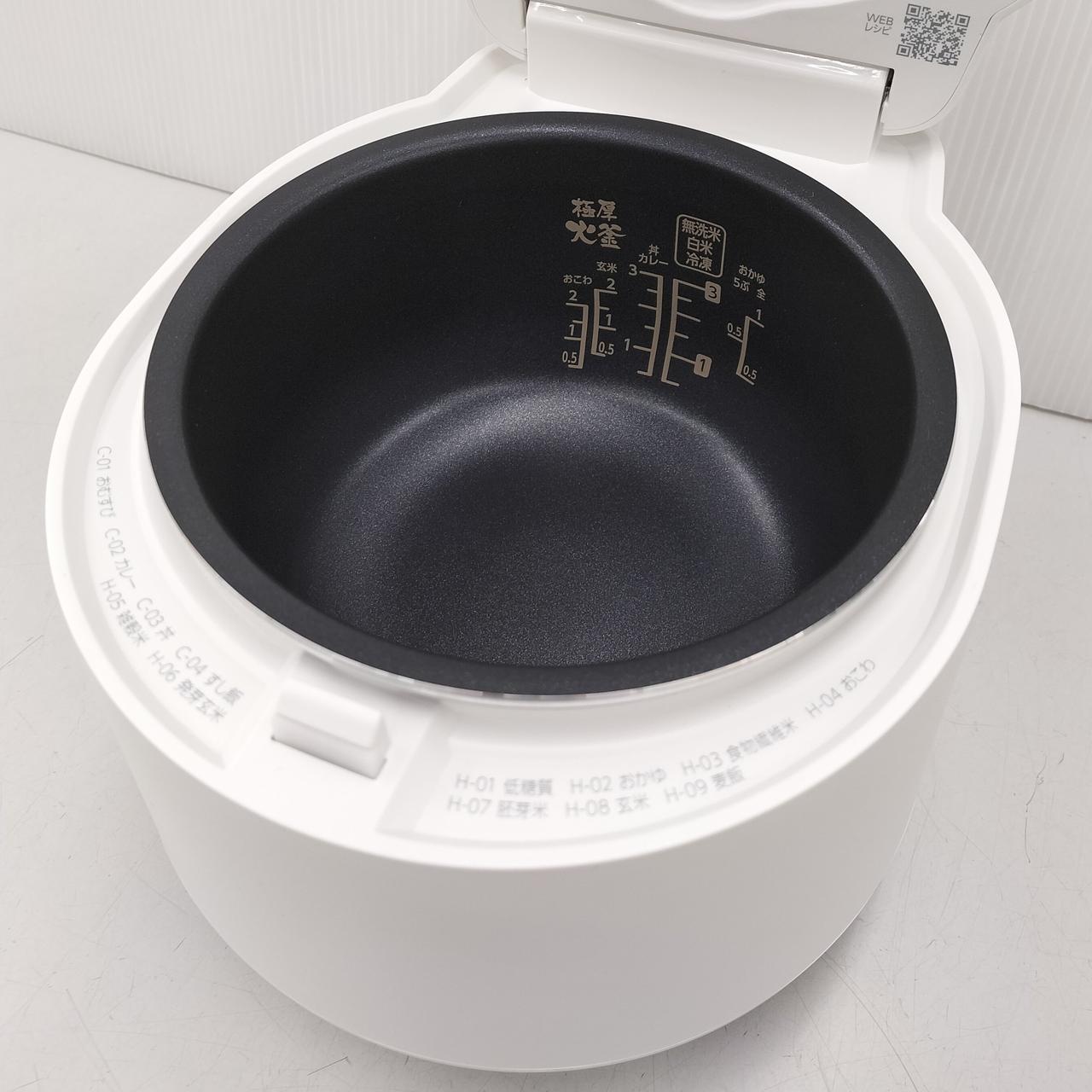 3合の炊飯器です。