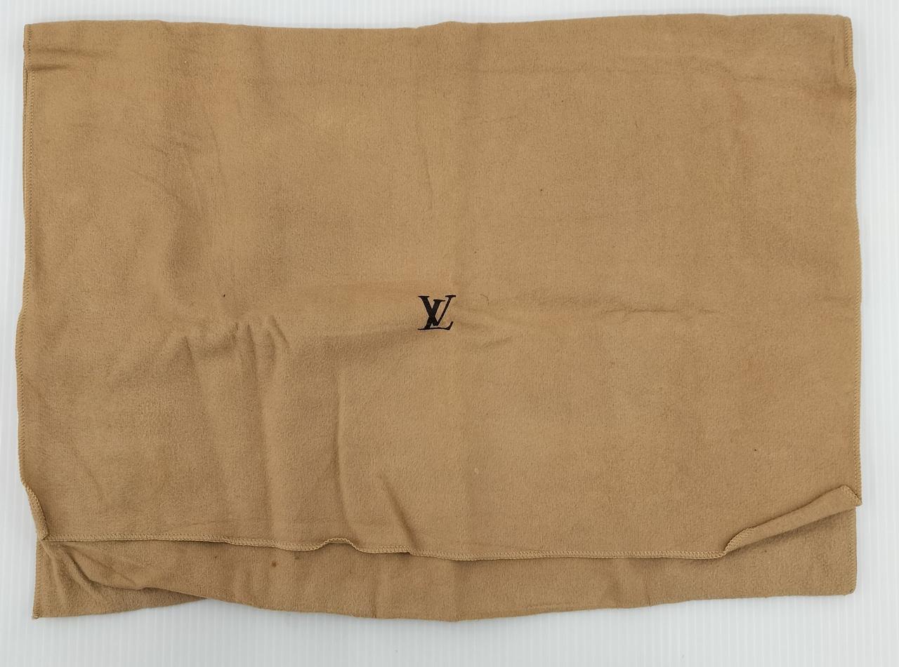 保護袋付いてます。