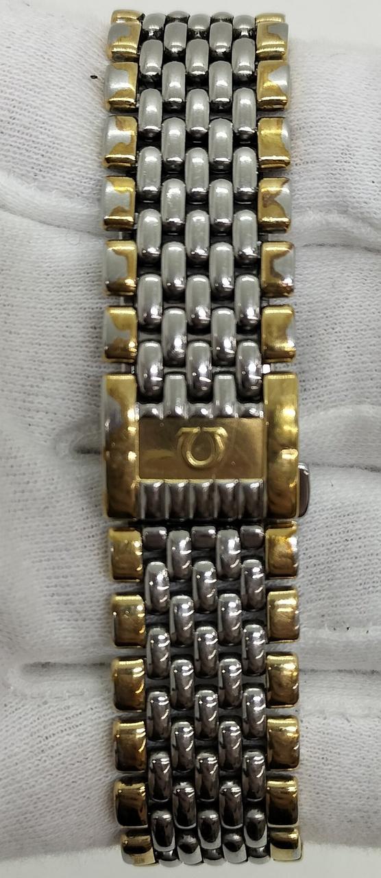 ベルト部分、傷あります。