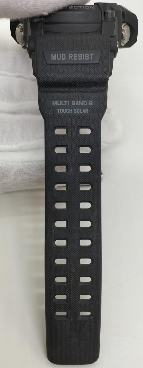 ベルト部分に白い汚れあります。