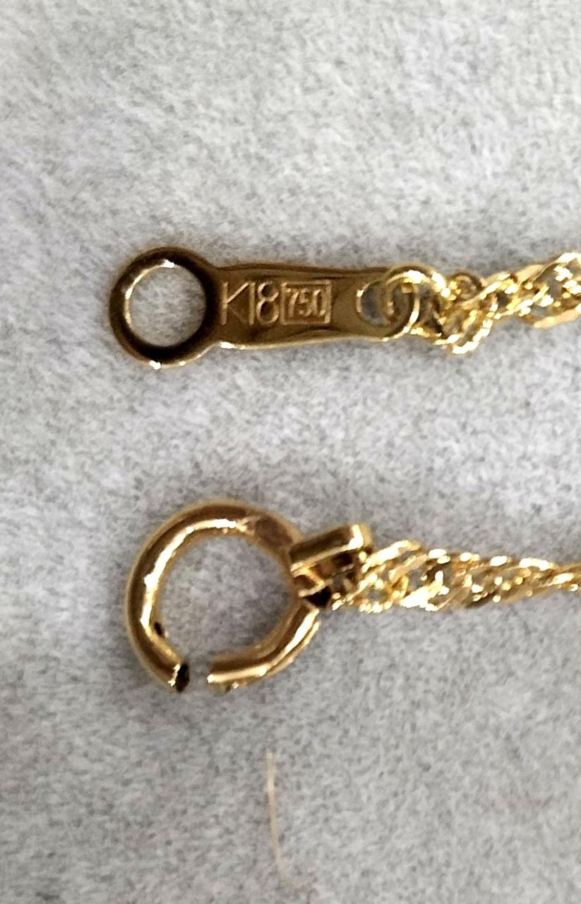 留め具の破損ございます。