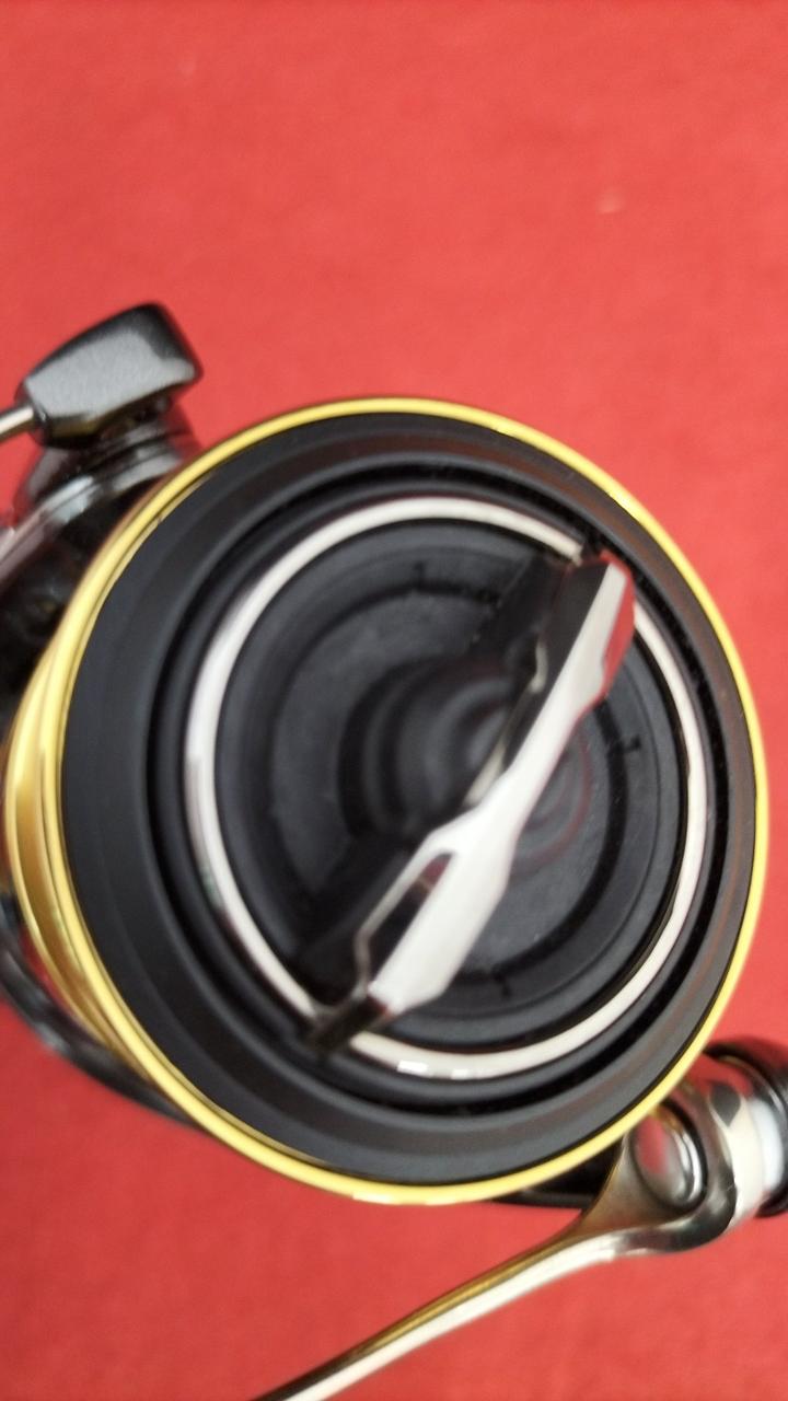 シマノ(SHIMANO)|20ツインパワー C2000S※ノブカスタム品|HARDOFF