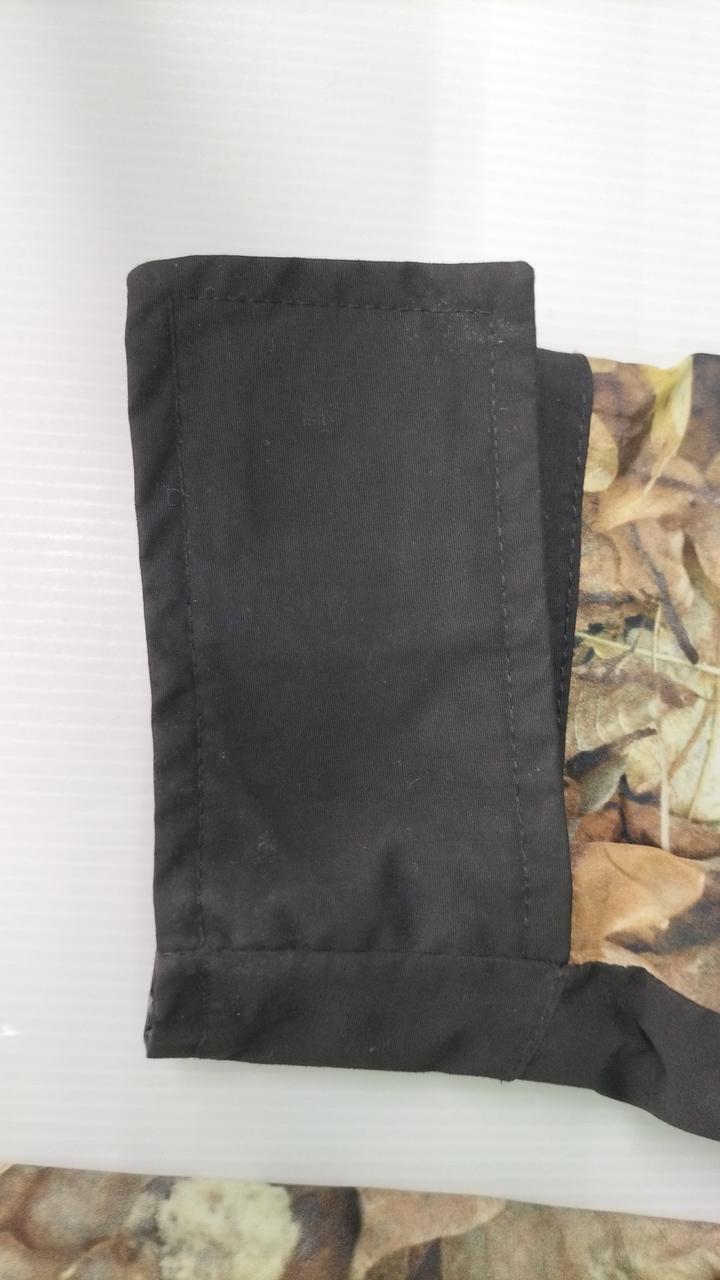 右袖口汚れあり