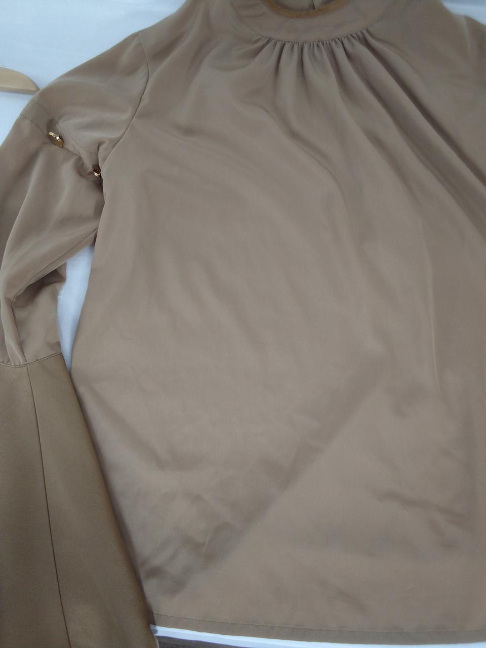 ウエストあたりにシミ有り