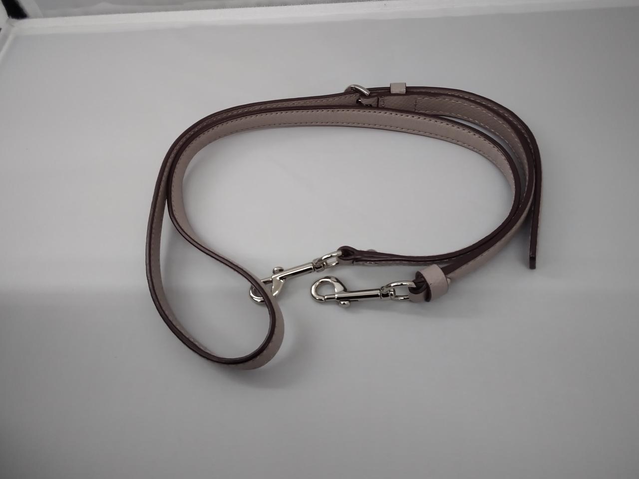 ショルダーベルト付き