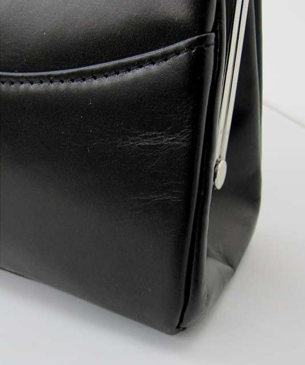 サイドにシワ有