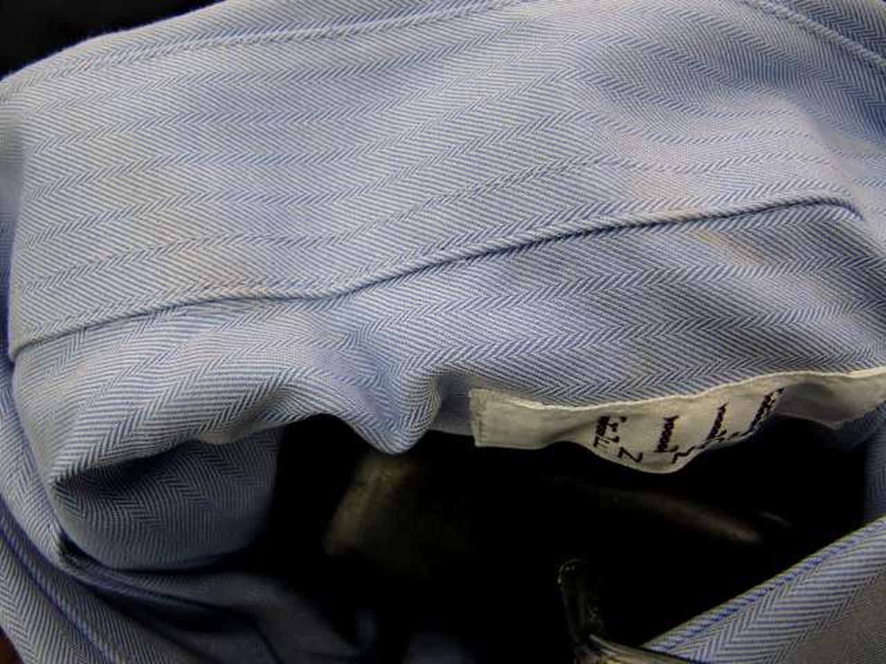 シャツ襟回りヨゴレ有り