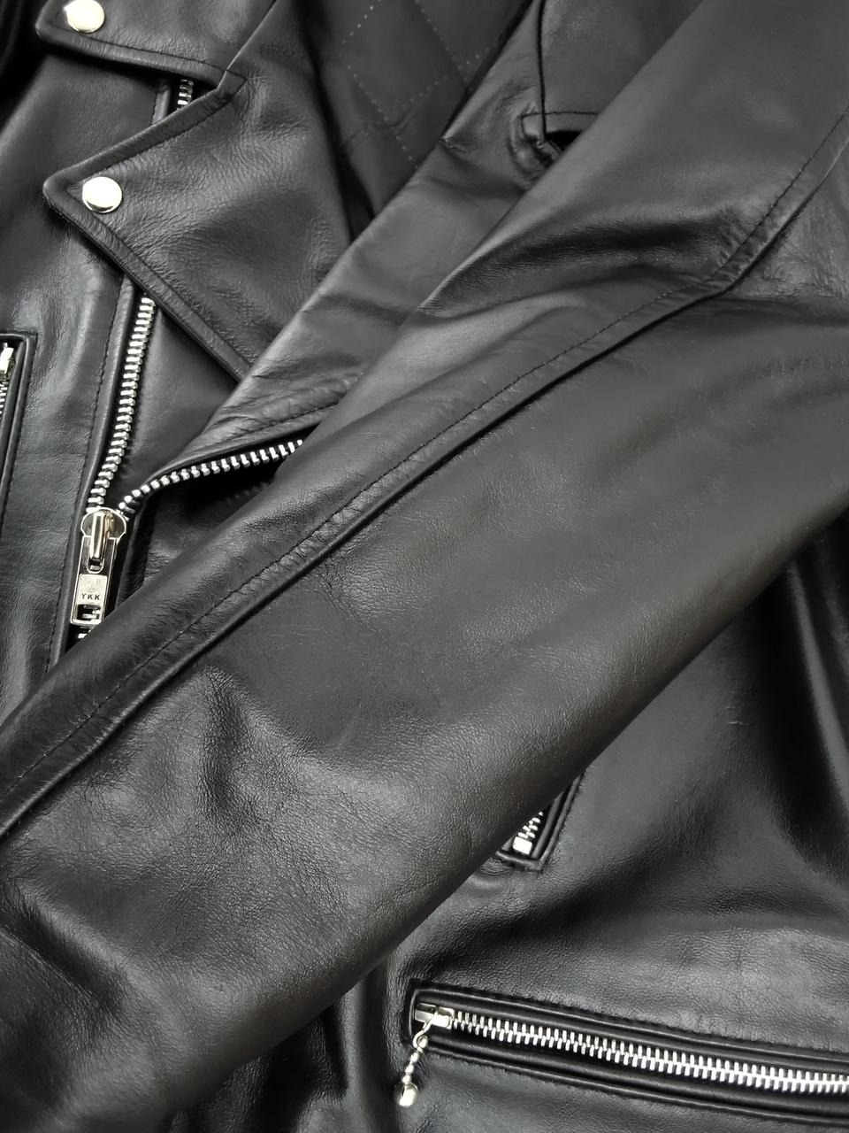 左袖、分かりづらいですがヨゴレ有り