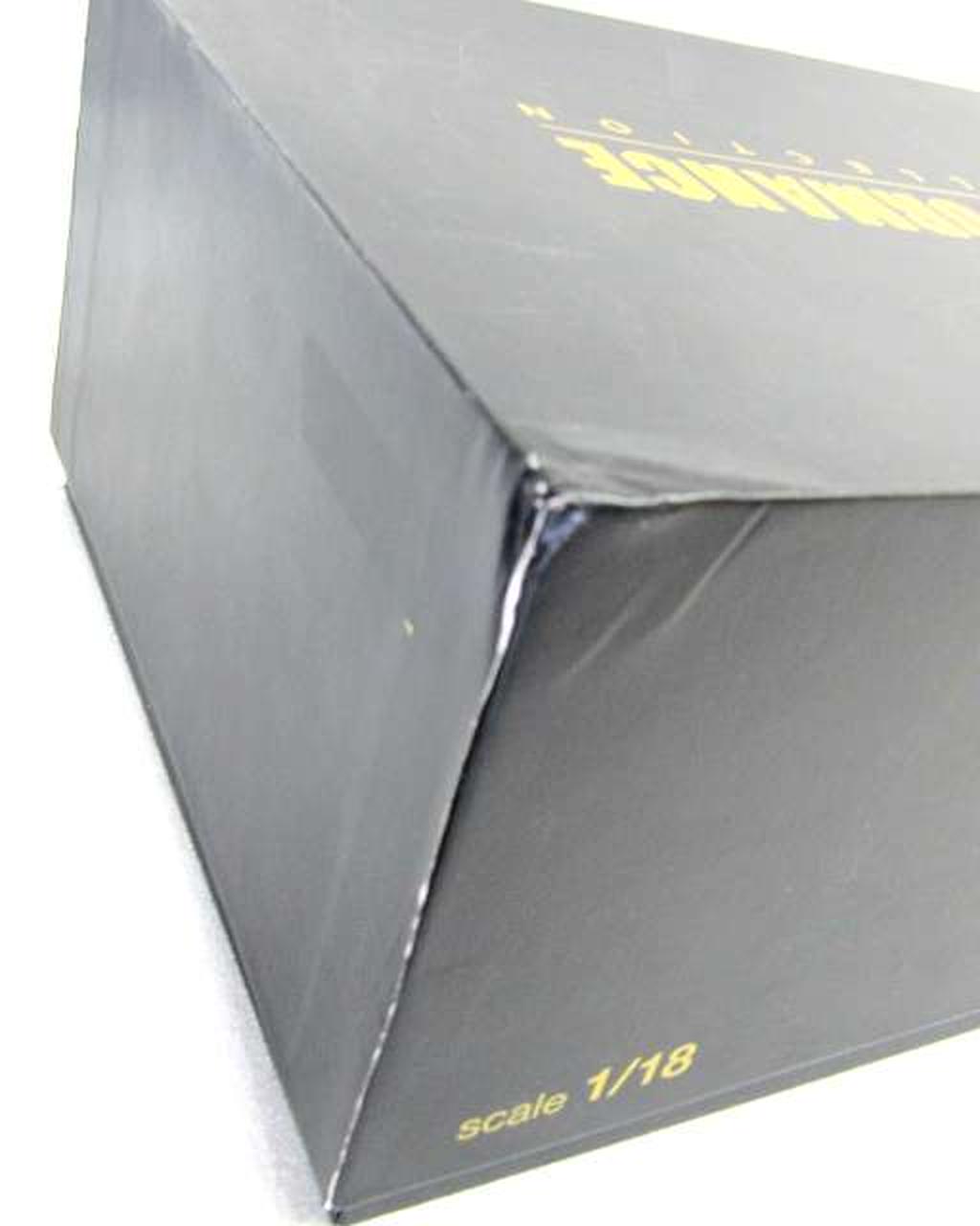 箱角ヘコミあり