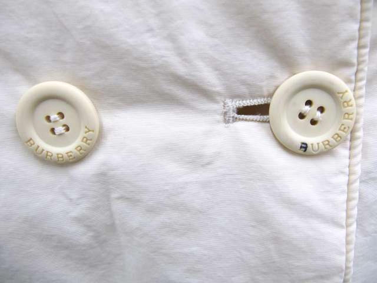 ボタンに落書き有り