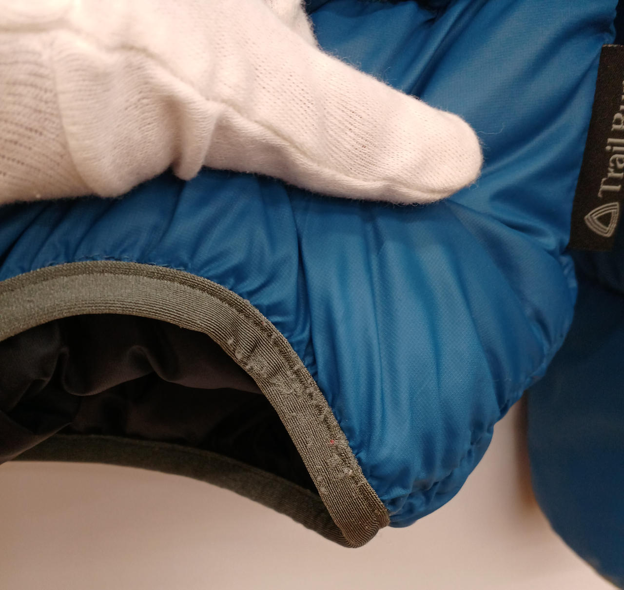 裾部分に使用感あります