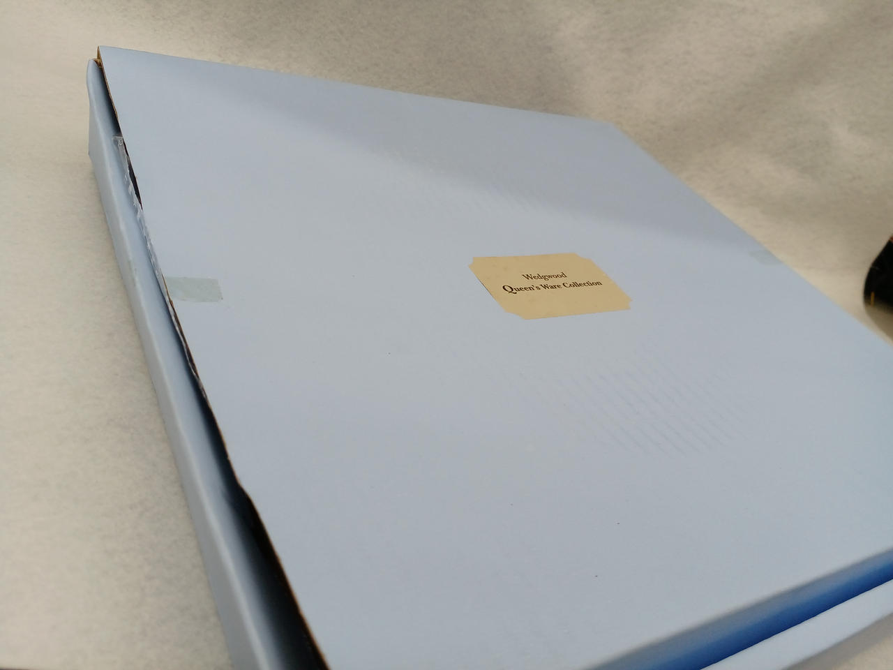 箱上部凹みあり