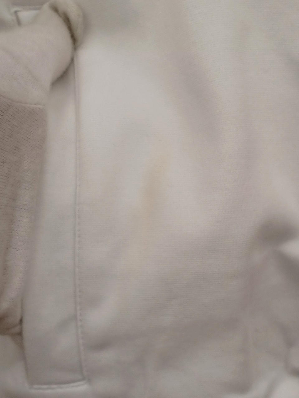 右ポケット部分少々汚れあり