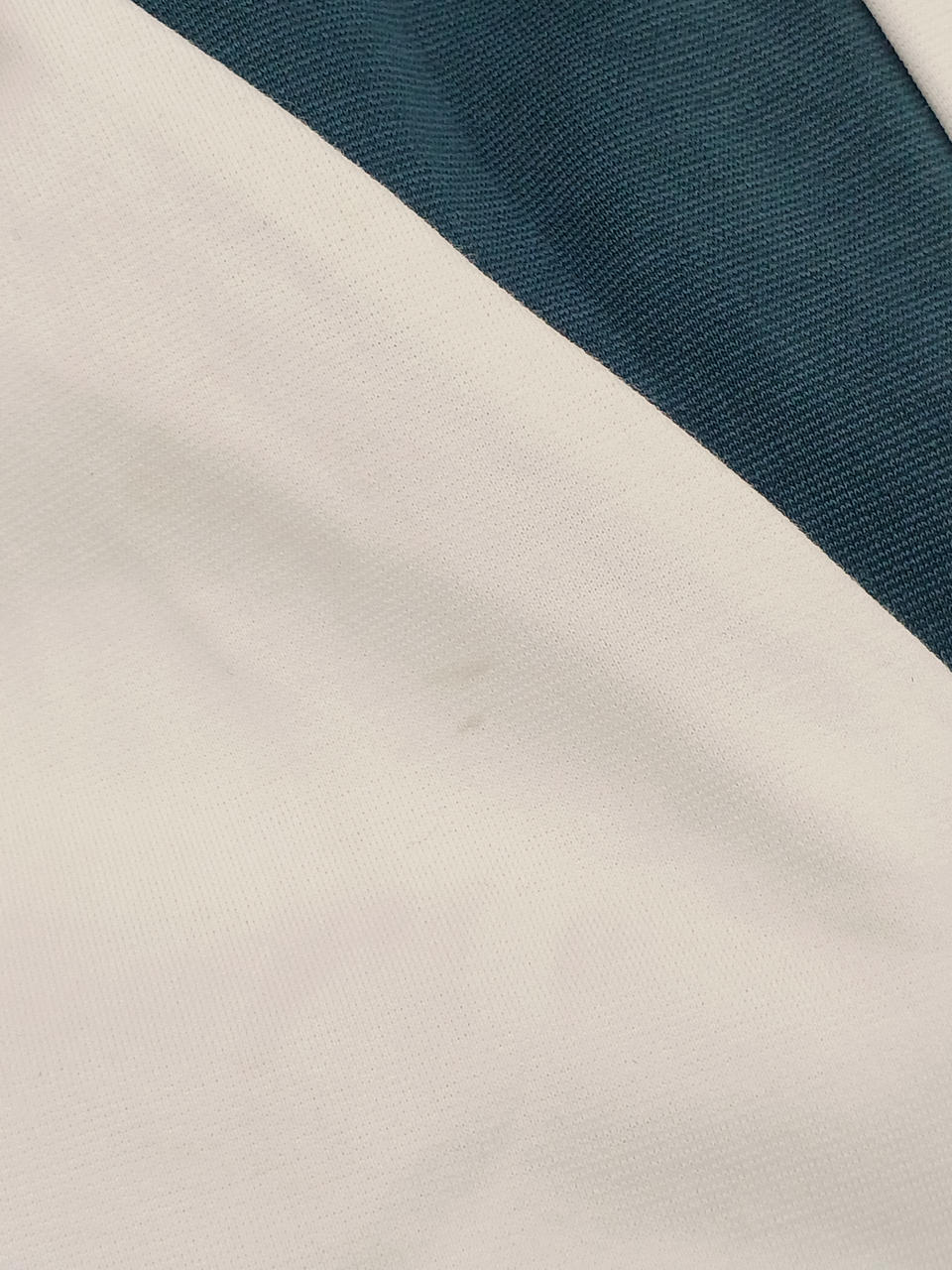 左腕部分少々汚れあり