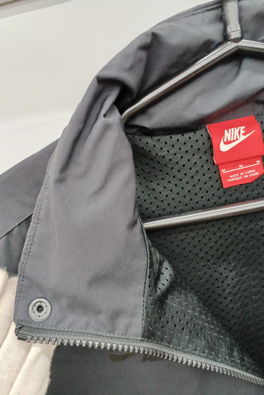 首元少々使用感あり