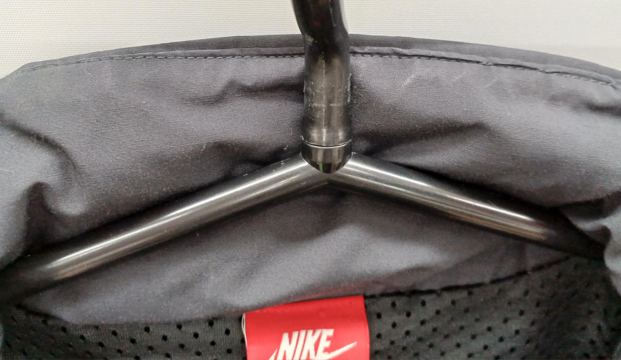 首元少々使用感あり