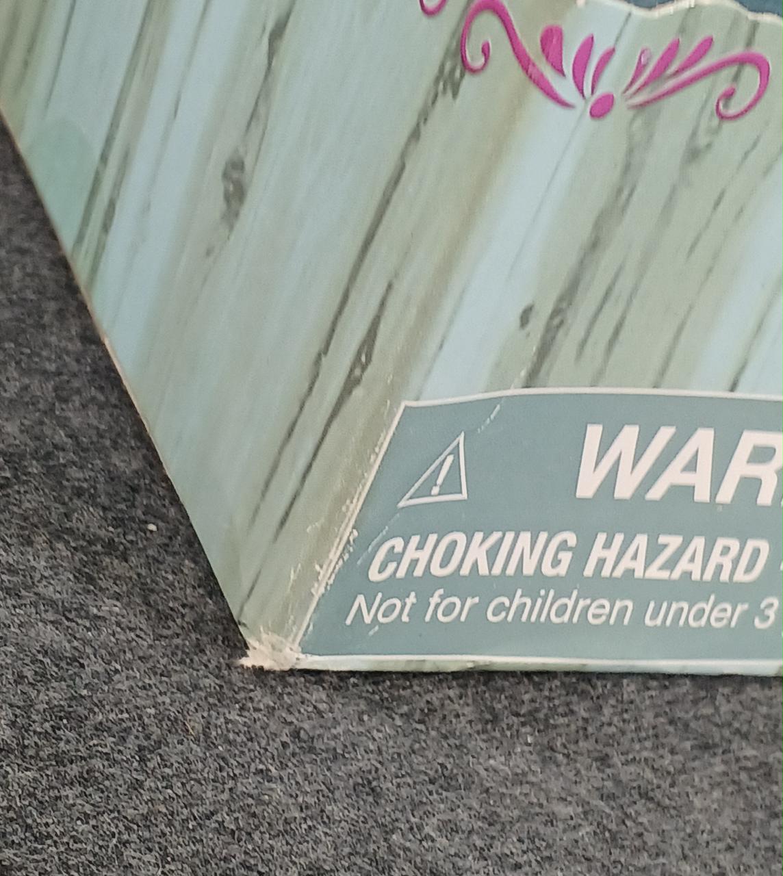 箱ダメージあり