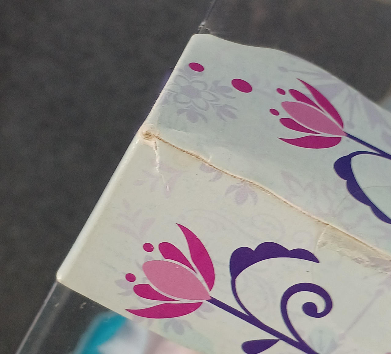 箱ダメージあり