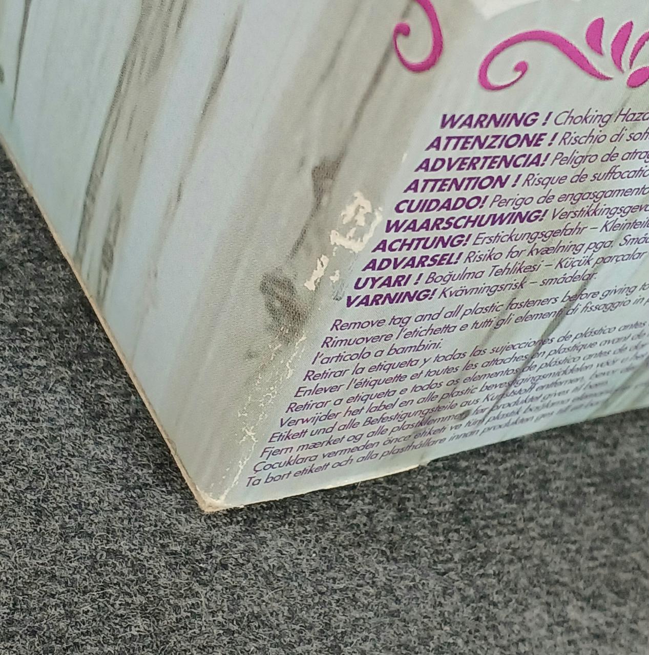 箱ダメージあり