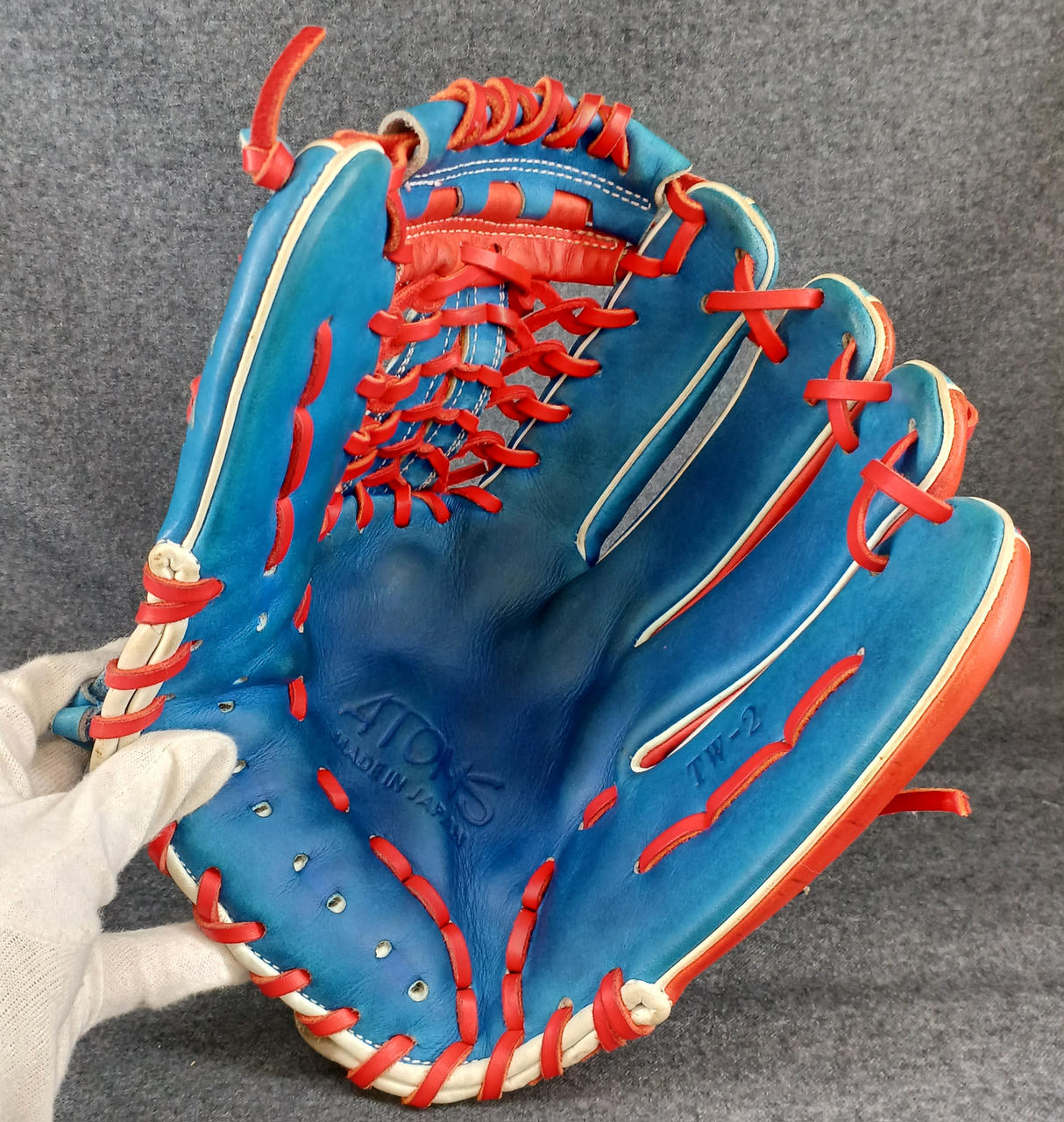 ATOMS 硬式グローブ 内野用 TW-2 楽天市場】野球 アトムズ 硬式グローブ 内野手用 高校野球対応