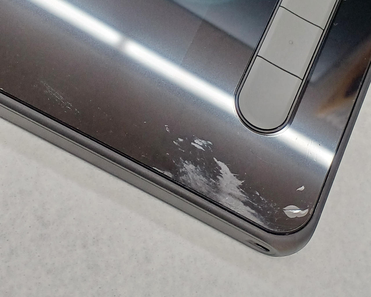 本体に汚れあり