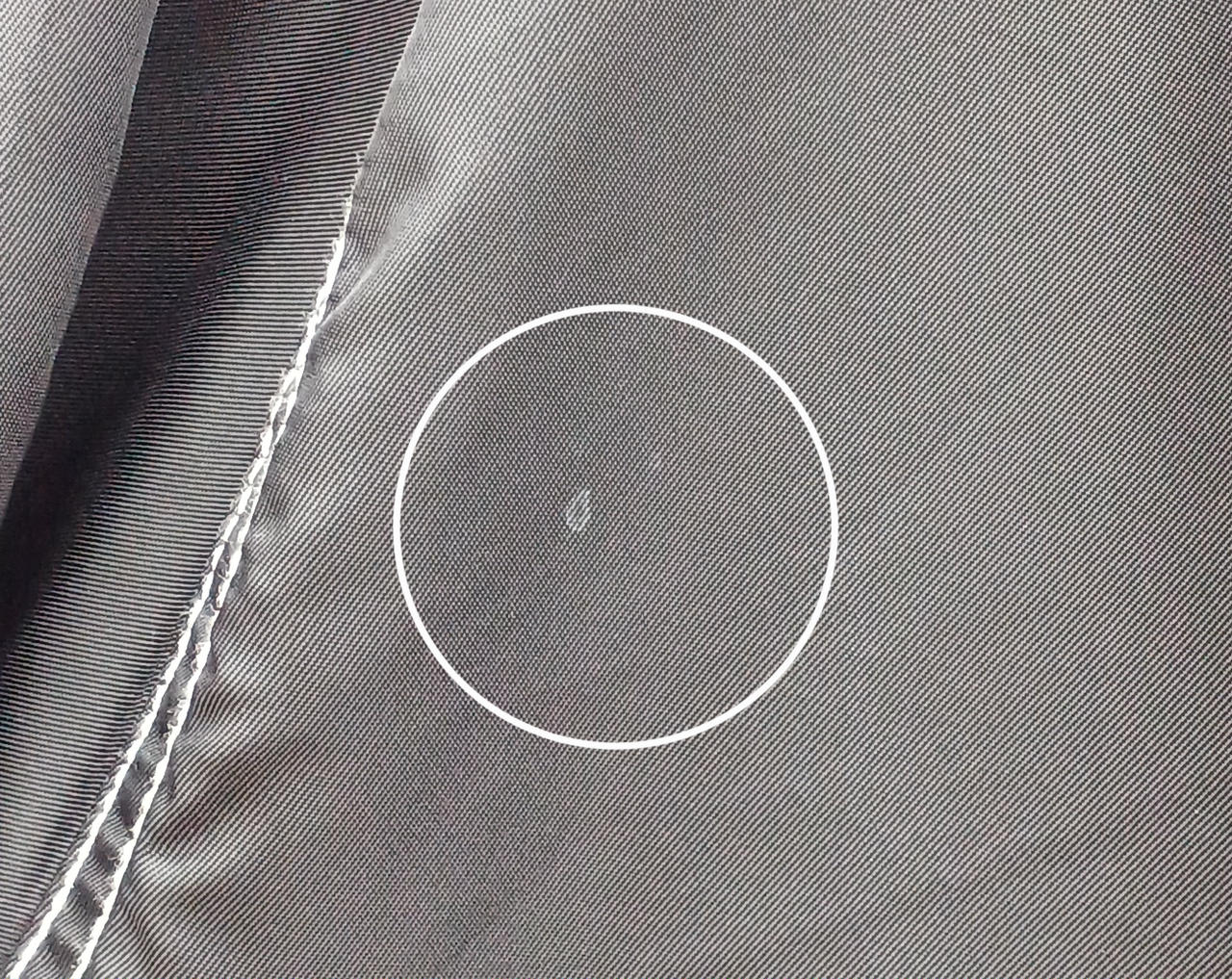 右肩部分少々汚れあり