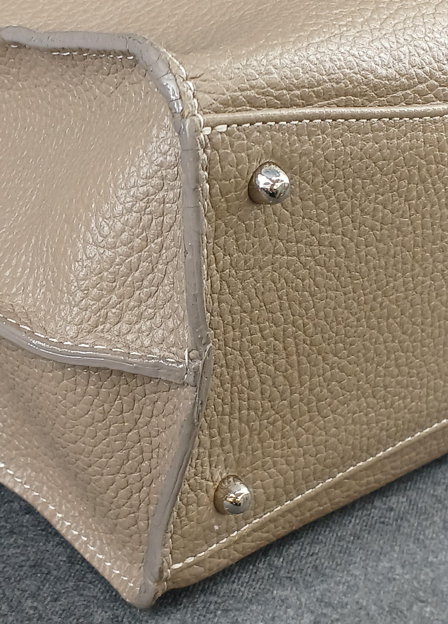 角ダメージあり