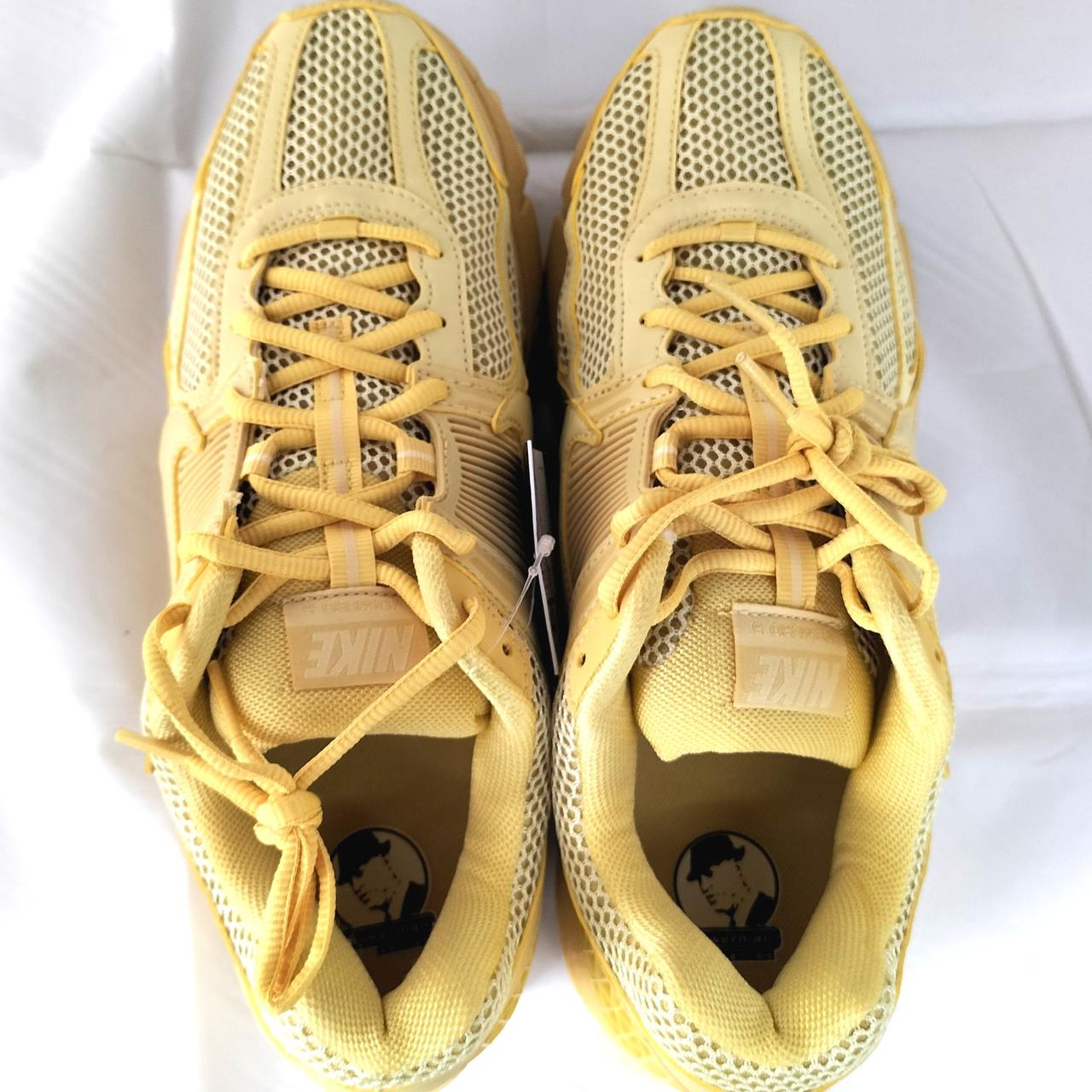 【新品】　NIKE 29cm カーム　黄色　ベアリーボルト　U55 NIKE|ズーム ポメロ 5|HARDOFFオフモール（オフモ