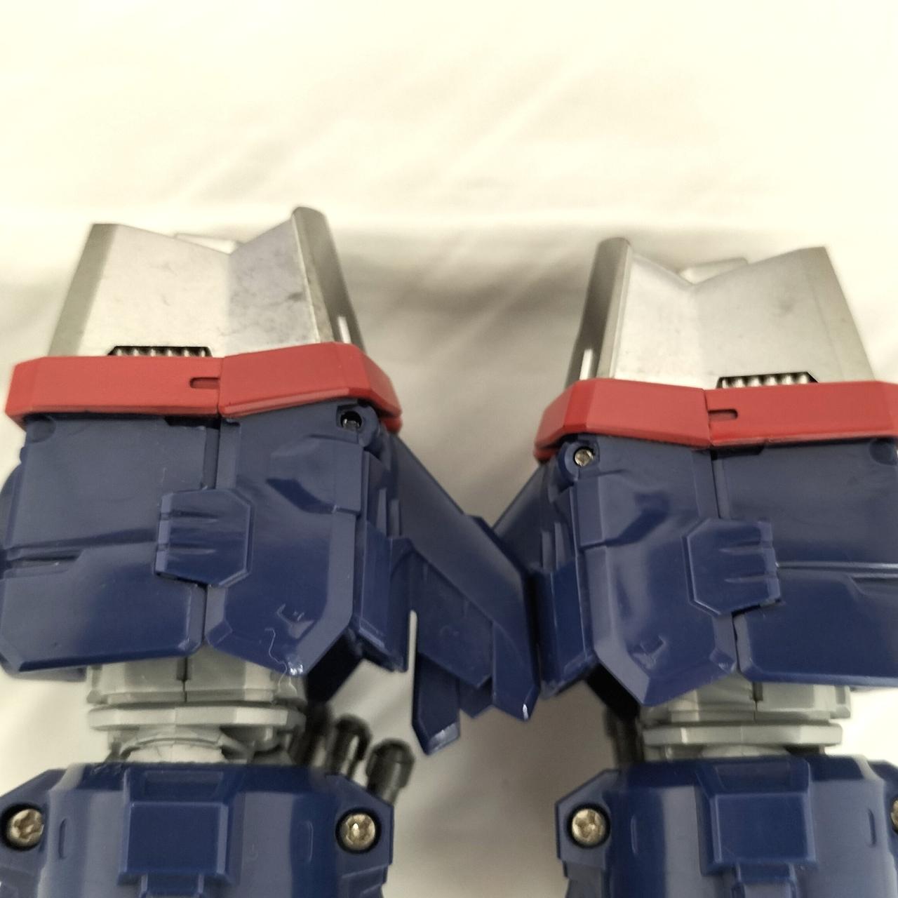 メタル部分変色あり