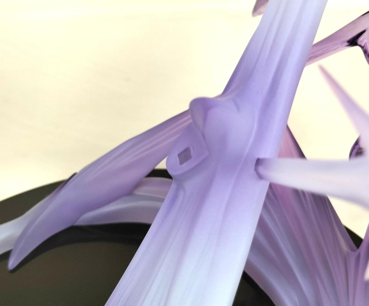 台座(踵差し込み部分)に色移りあり。