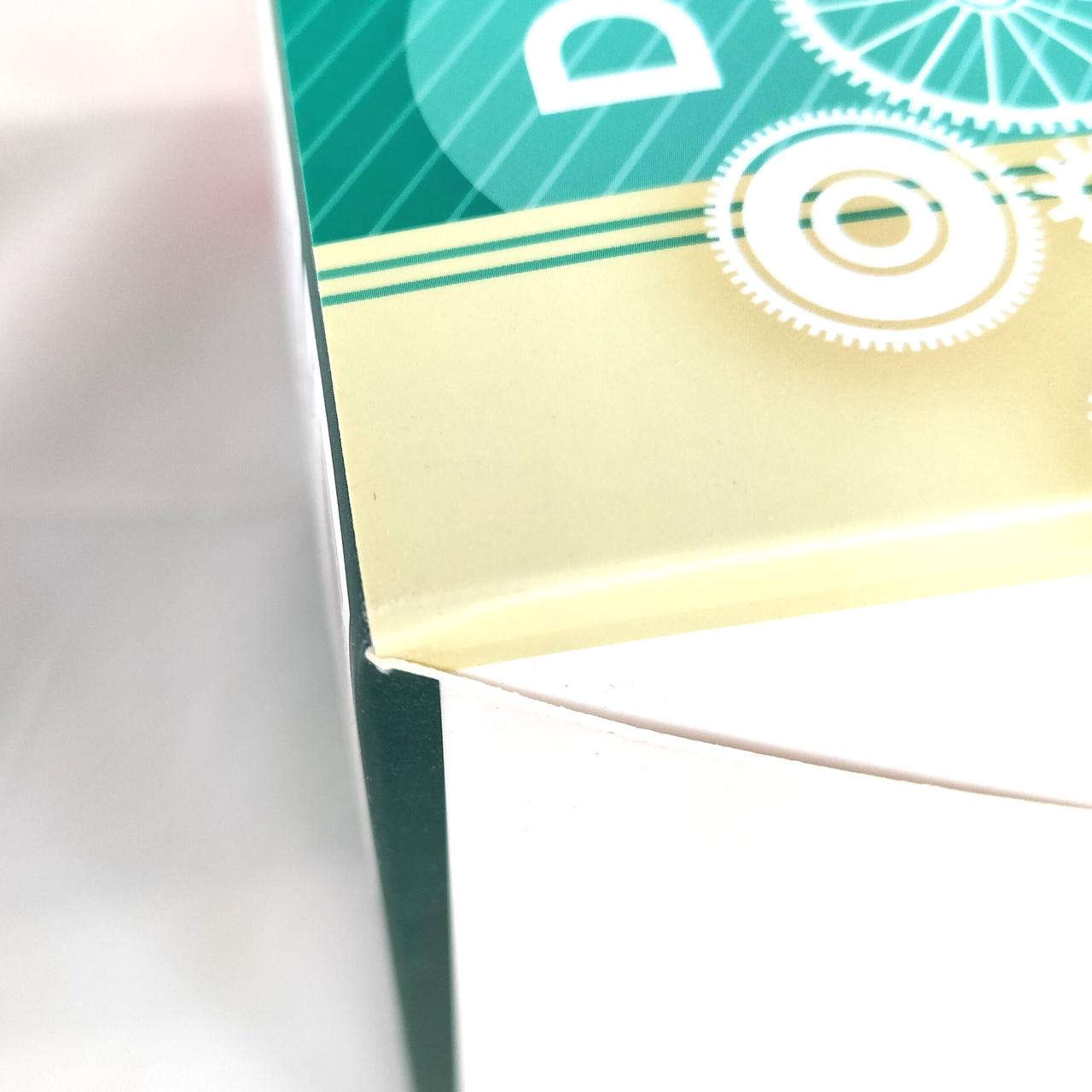 ※角表面に剥がれがみられます。