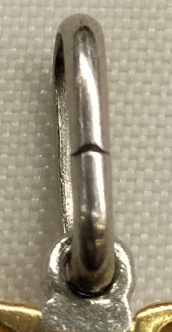 キズあります。