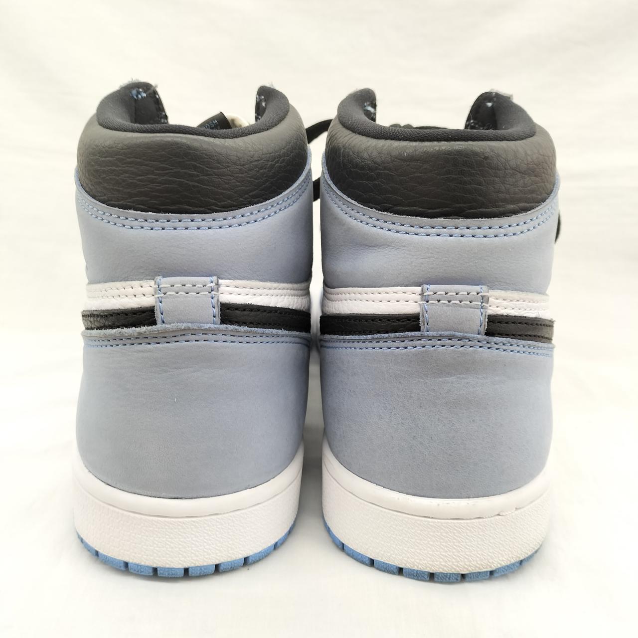 かかと部分汚れあり