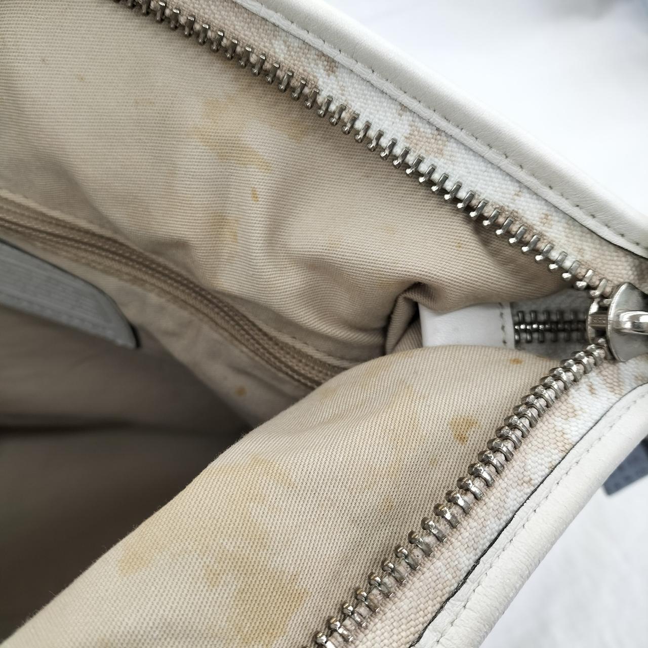 内側シミ、汚れあり