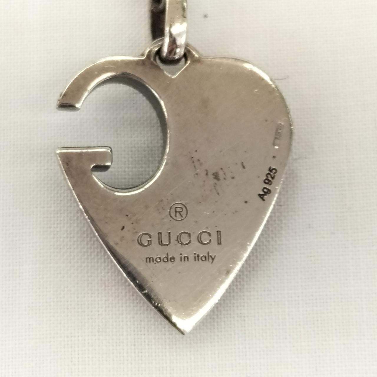 黒ずみ、キズあり