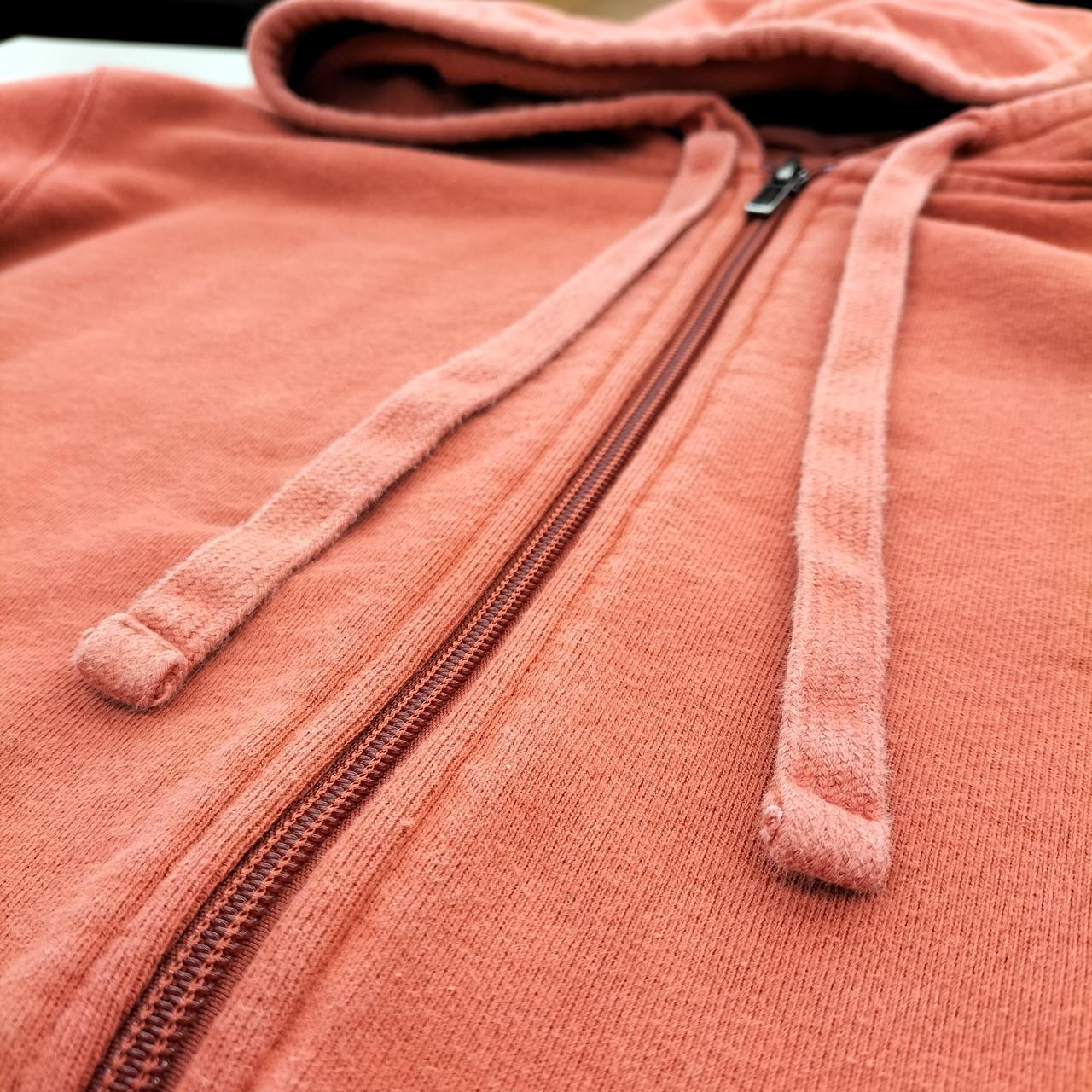 全体的に色褪せあり