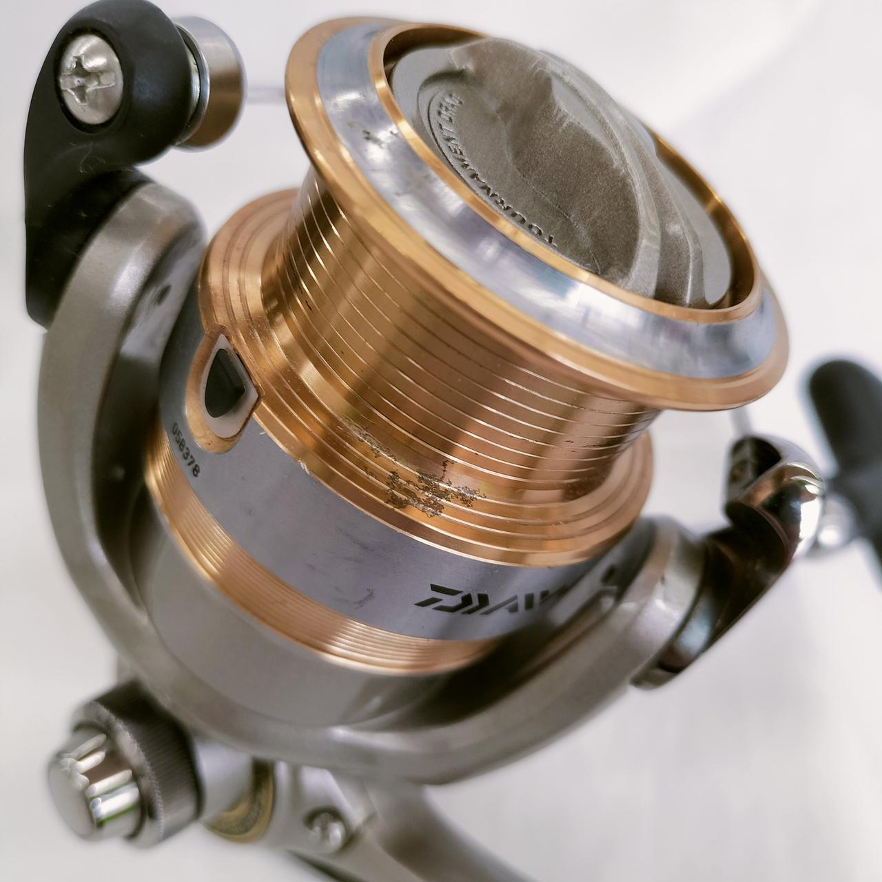 スプールに錆が少々有ります