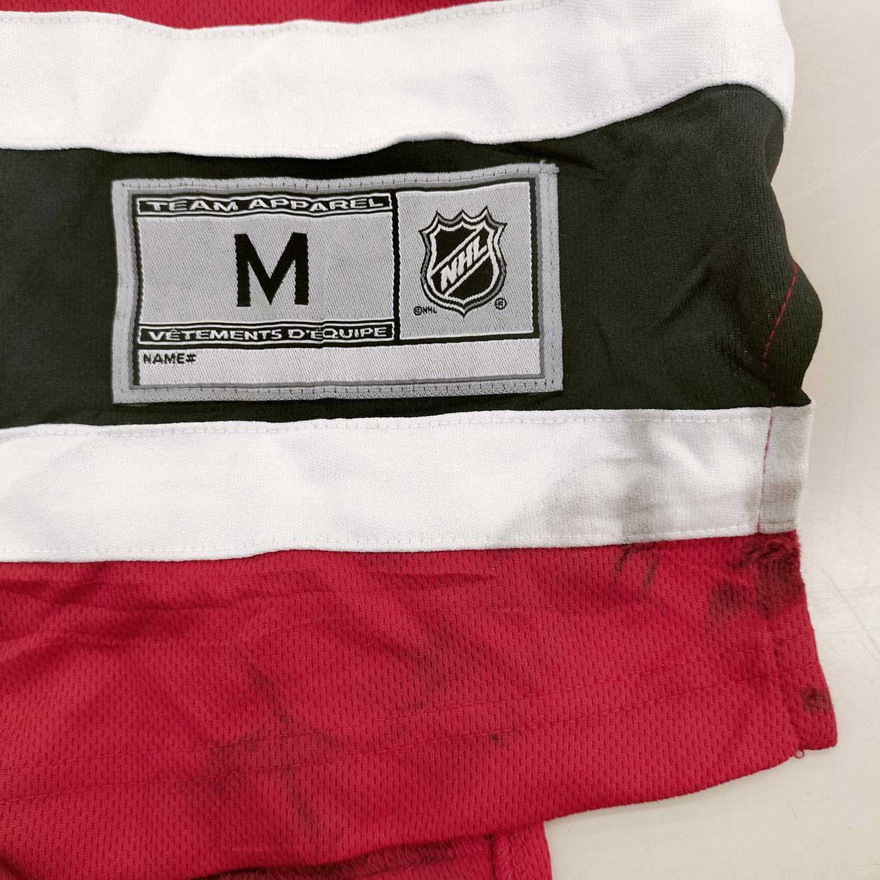 表面裾部分汚れあり