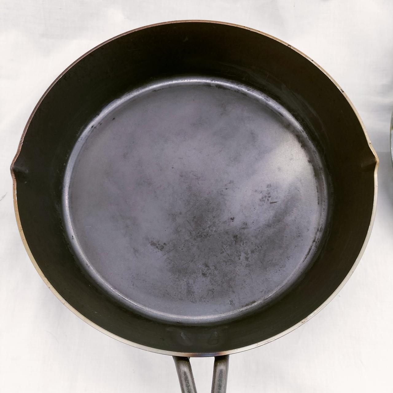 全体的に使用感がございます