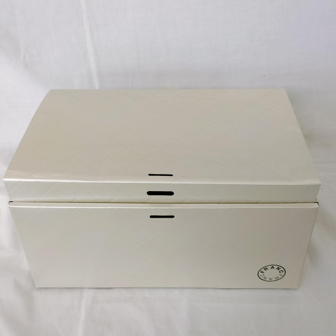 専用化粧箱付き
止めリボン欠品